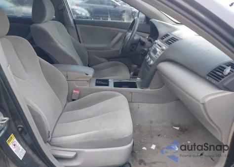 2008 Toyota Camry Le/Se/Xle z USA, uszkodzony, nr VIN 4T1BE46K78U216051